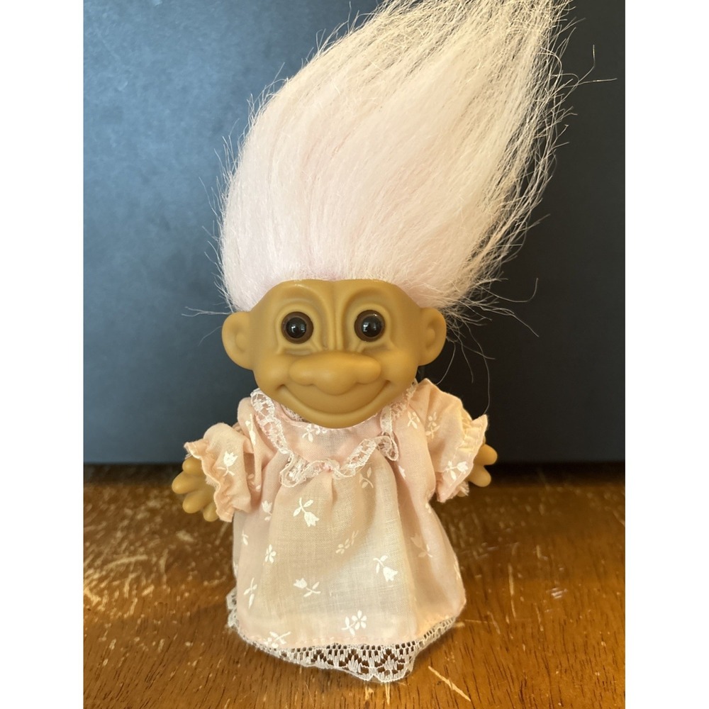 VINTAGE RUSS BERRIES TROLL 5" DOLL NIGHTGOWN LIGHT PINK HAIR BROWN EYES 18323